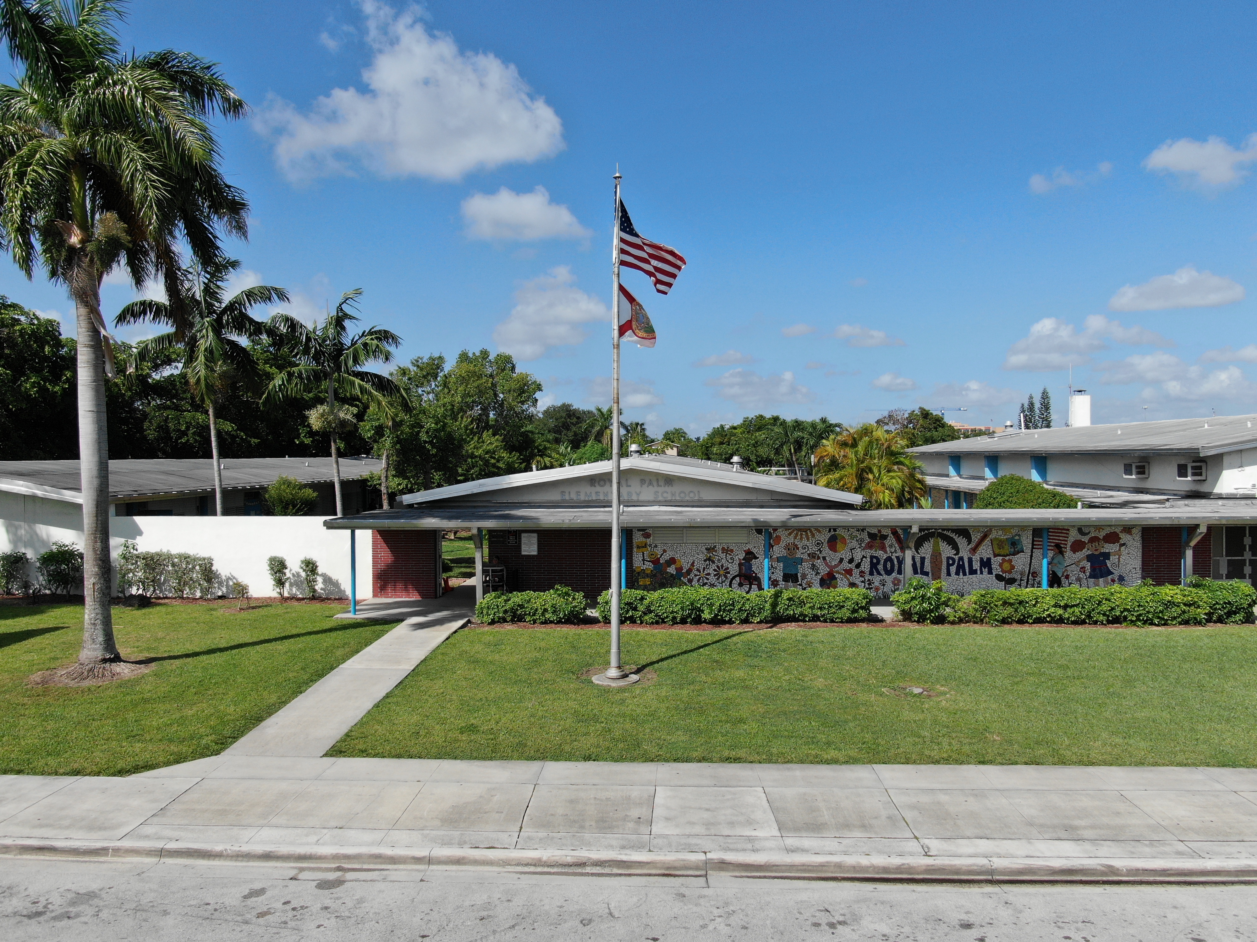 Royal Palm Elementary – Where Learning is an Adventure